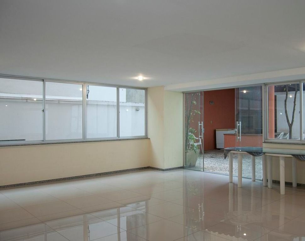 Apartamento à venda com 4 quartos, 140m² - Foto 18