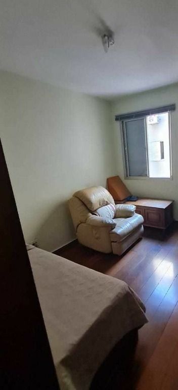 Apartamento à venda com 4 quartos, 150m² - Foto 5