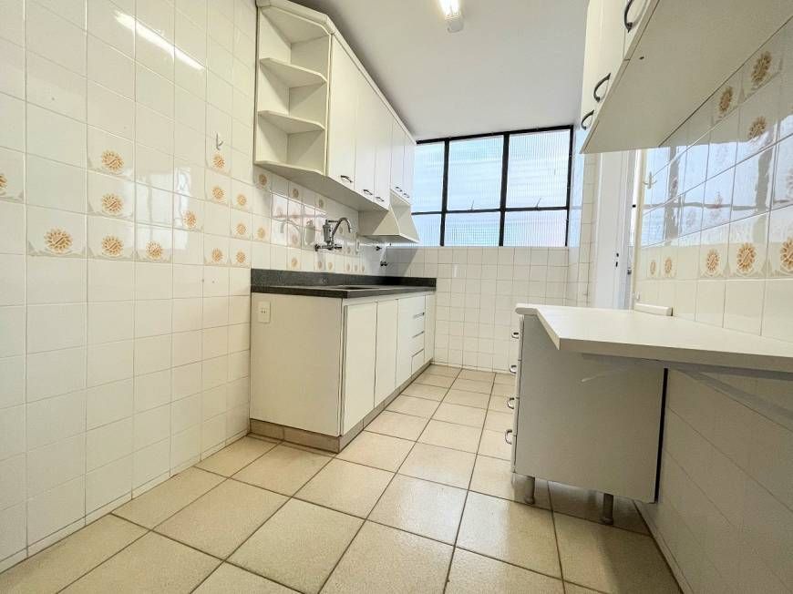 Apartamento à venda com 3 quartos, 110m² - Foto 8