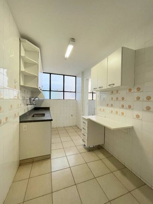 Apartamento à venda com 3 quartos, 110m² - Foto 7