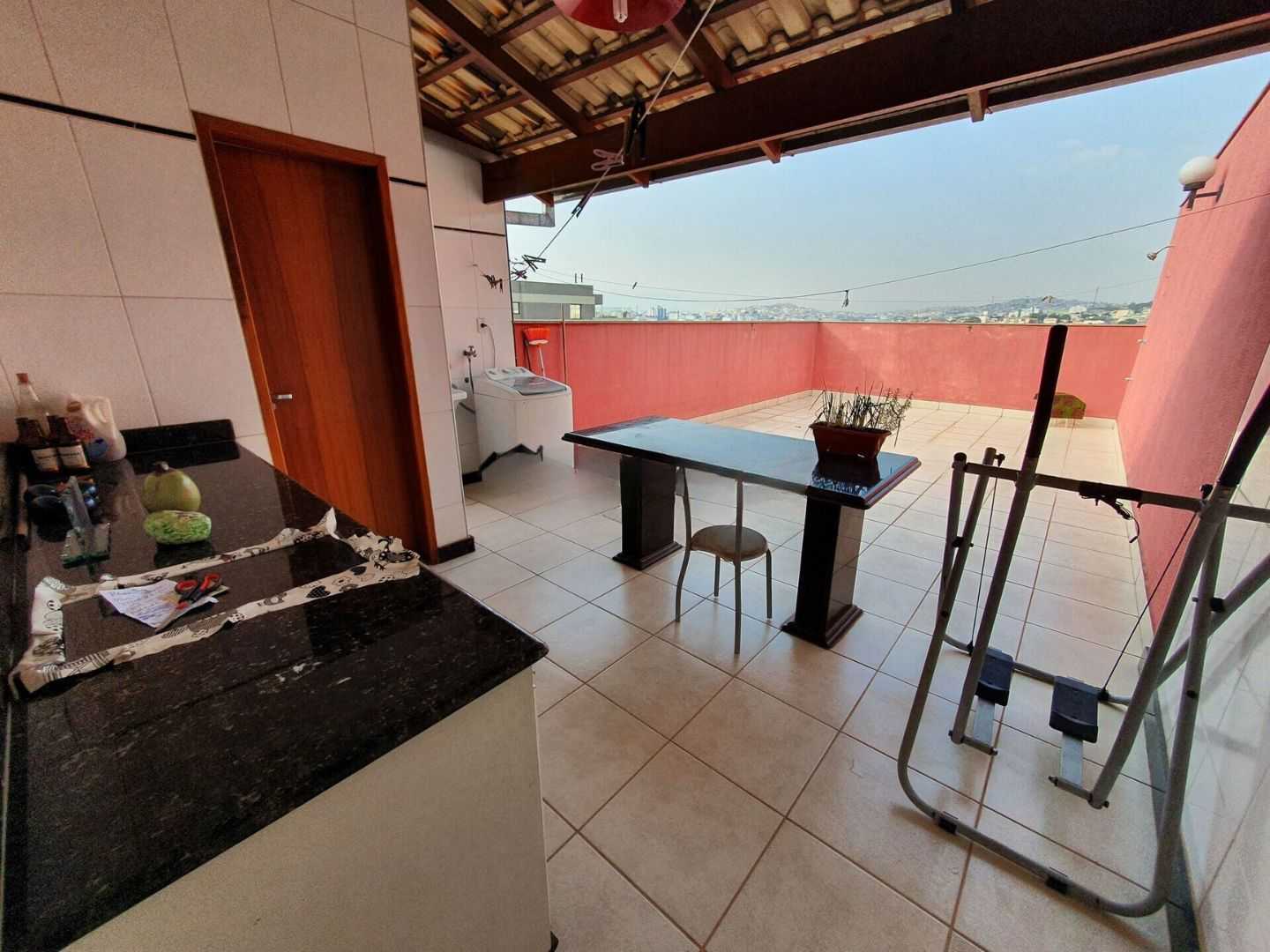 Cobertura à venda com 3 quartos, 126m² - Foto 2