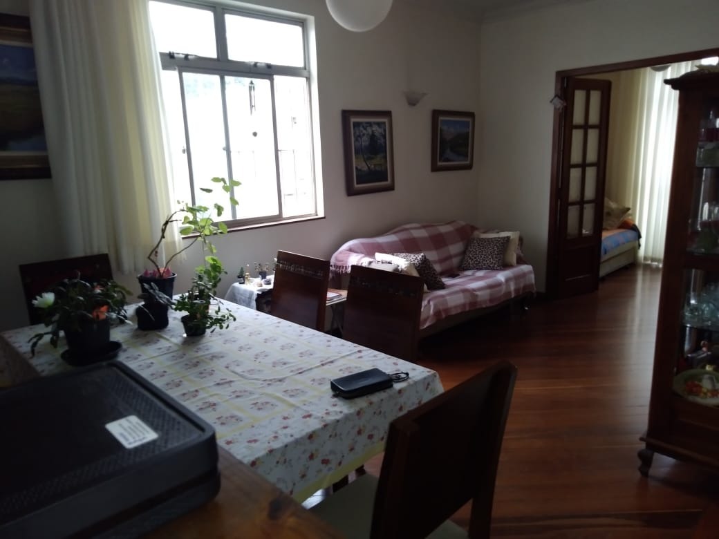 Apartamento à venda com 3 quartos, 125m² - Foto 2