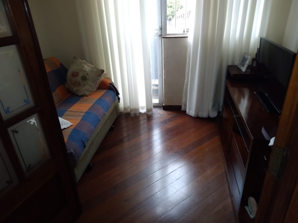 Apartamento à venda com 3 quartos, 125m² - Foto 7