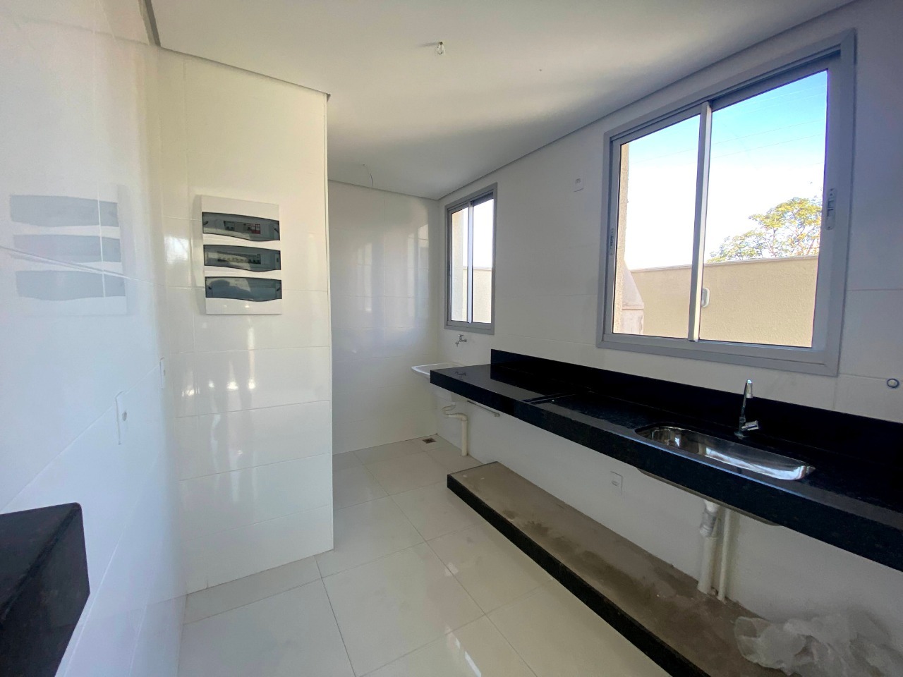 Apartamento à venda com 2 quartos, 112m² - Foto 3