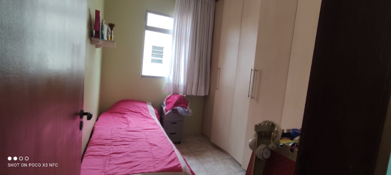 Apartamento à venda com 3 quartos, 75m² - Foto 11