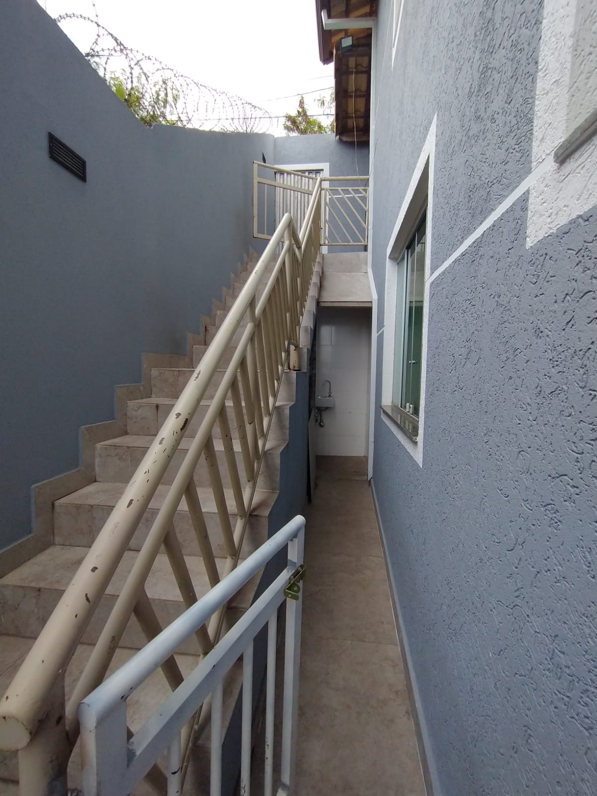 Casa à venda com 4 quartos, 200m² - Foto 15