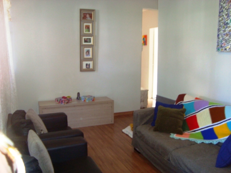 Apartamento à venda com 3 quartos, 88m² - Foto 2