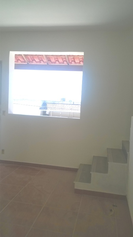 Casa à venda com 3 quartos, 80m² - Foto 11