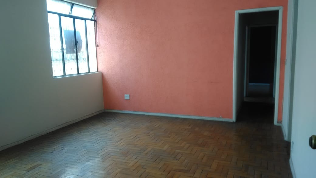 Apartamento à venda com 3 quartos, 100m² - Foto 1