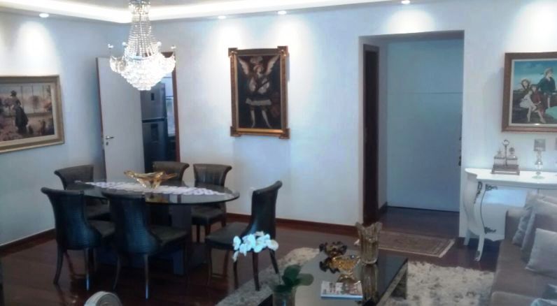 Apartamento à venda com 4 quartos, 199m² - Foto 2