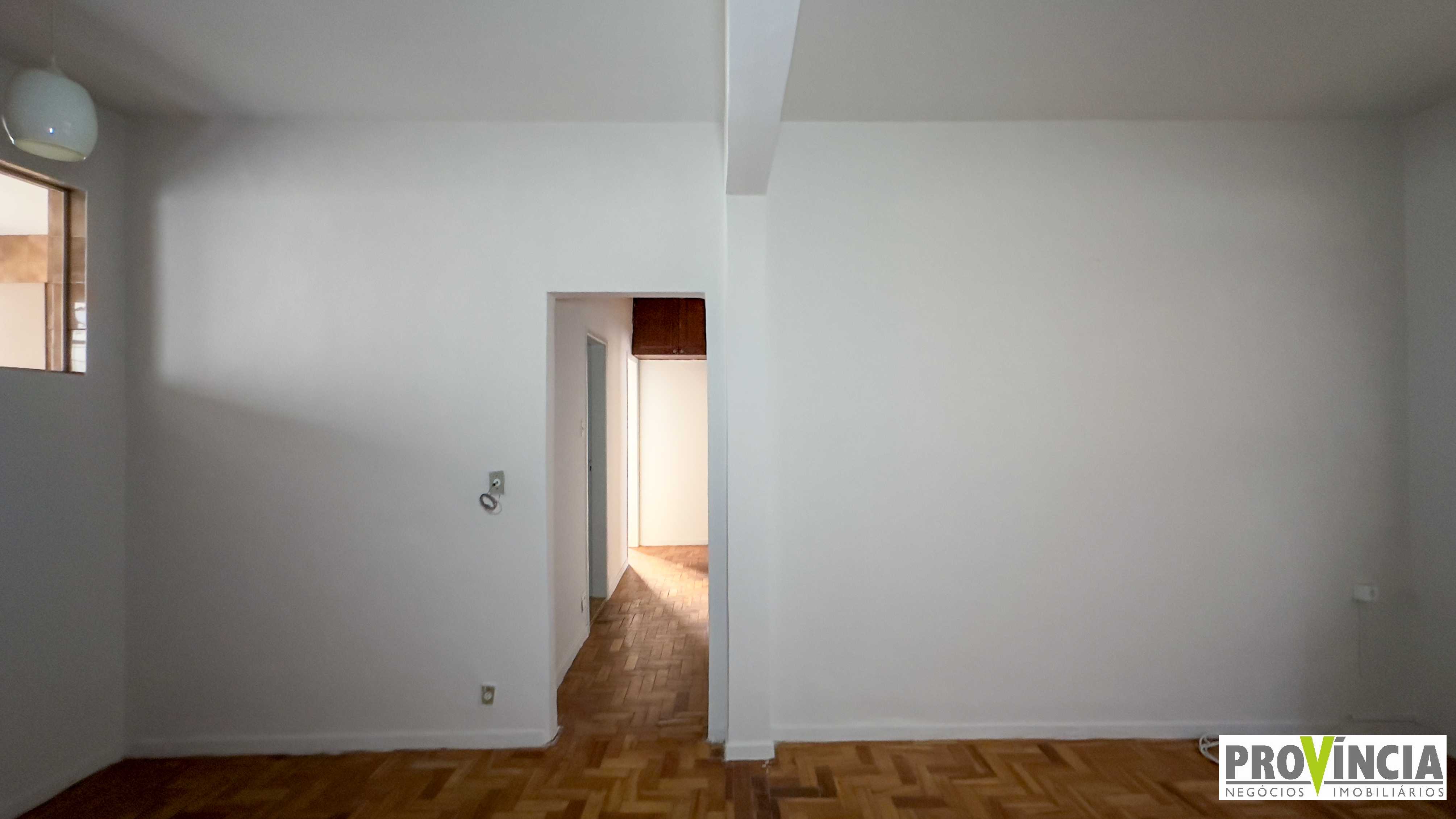 Apartamento à venda com 3 quartos, 100m² - Foto 2