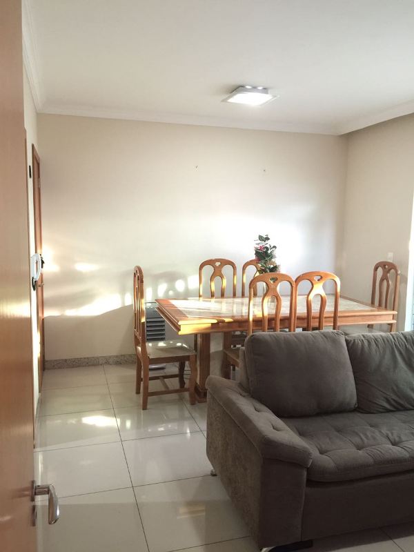 Apartamento à venda com 3 quartos, 180m² - Foto 3