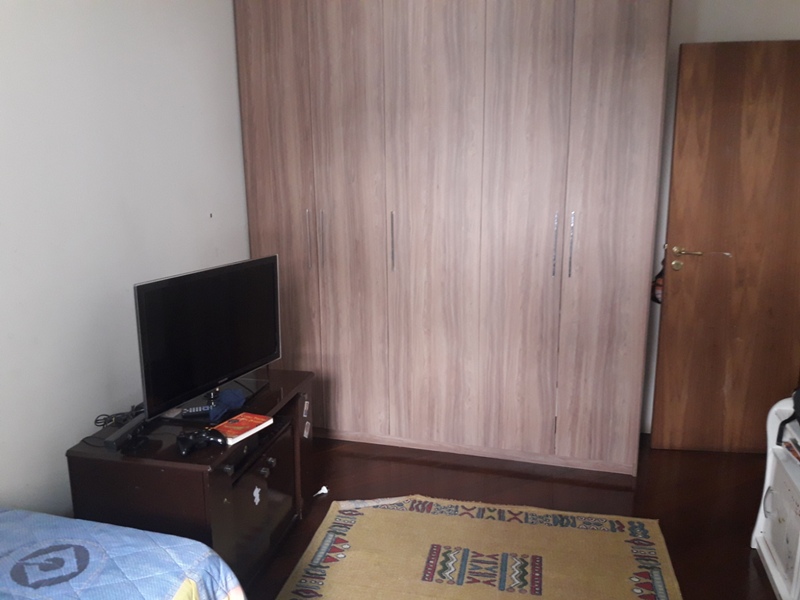 Apartamento à venda com 3 quartos, 211m² - Foto 6