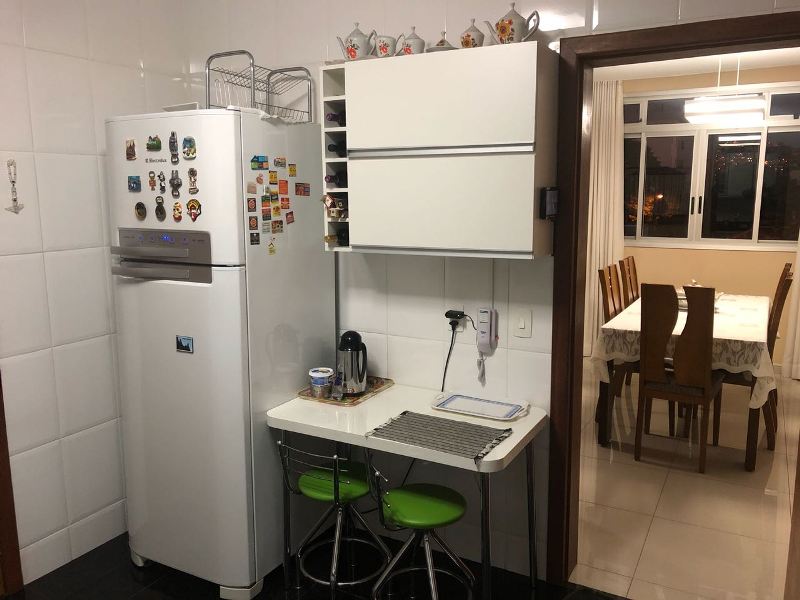 Apartamento à venda com 4 quartos, 140m² - Foto 9