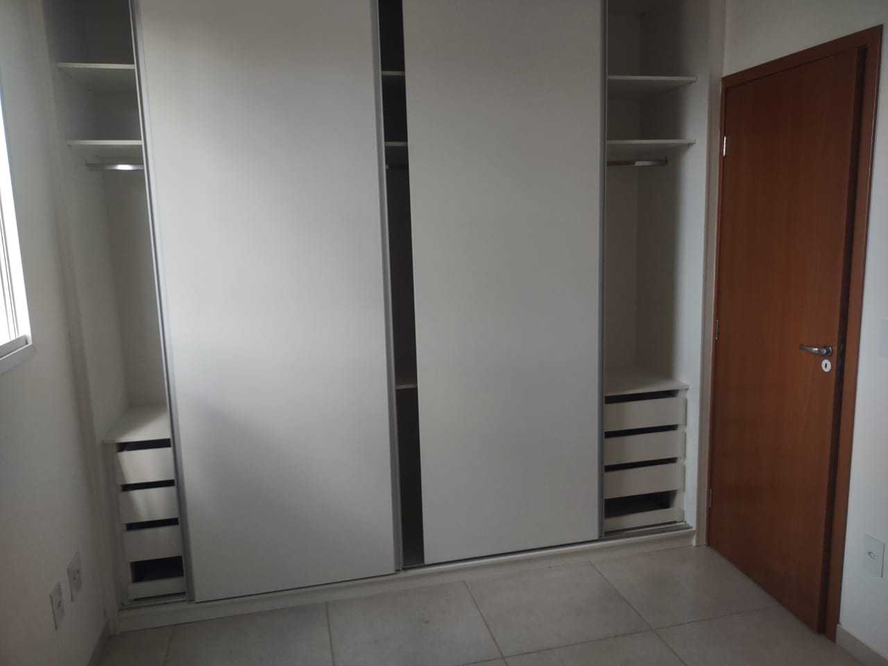 Apartamento à venda com 3 quartos, 77m² - Foto 4