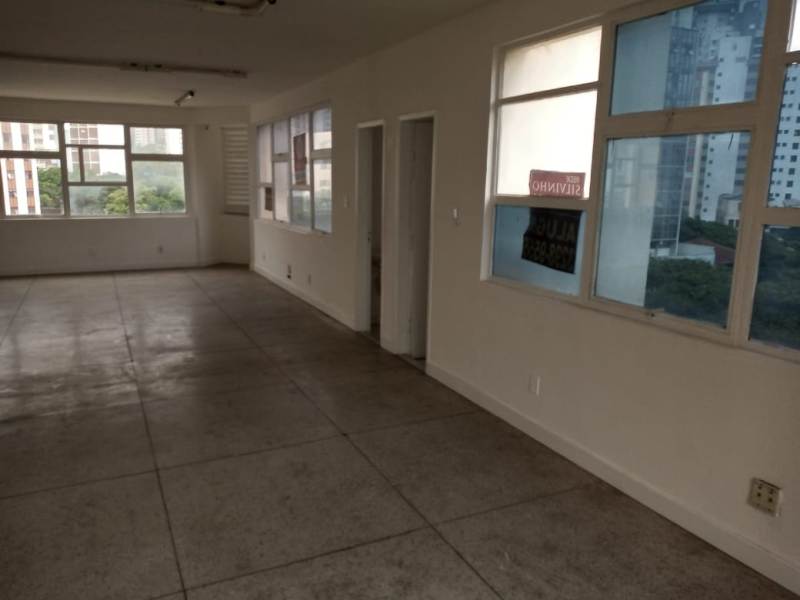 Conjunto Comercial-Sala à venda com 1 quarto, 196m² - Foto 8