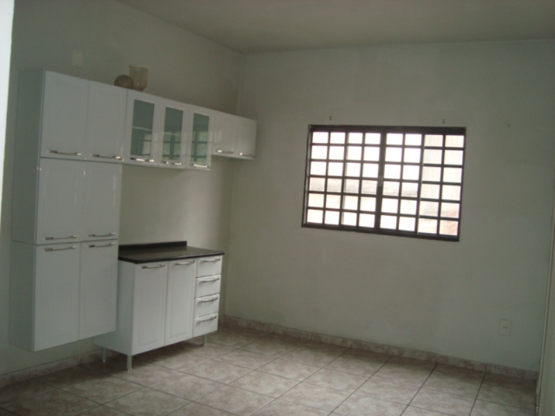 Casa à venda com 4 quartos, 200m² - Foto 8