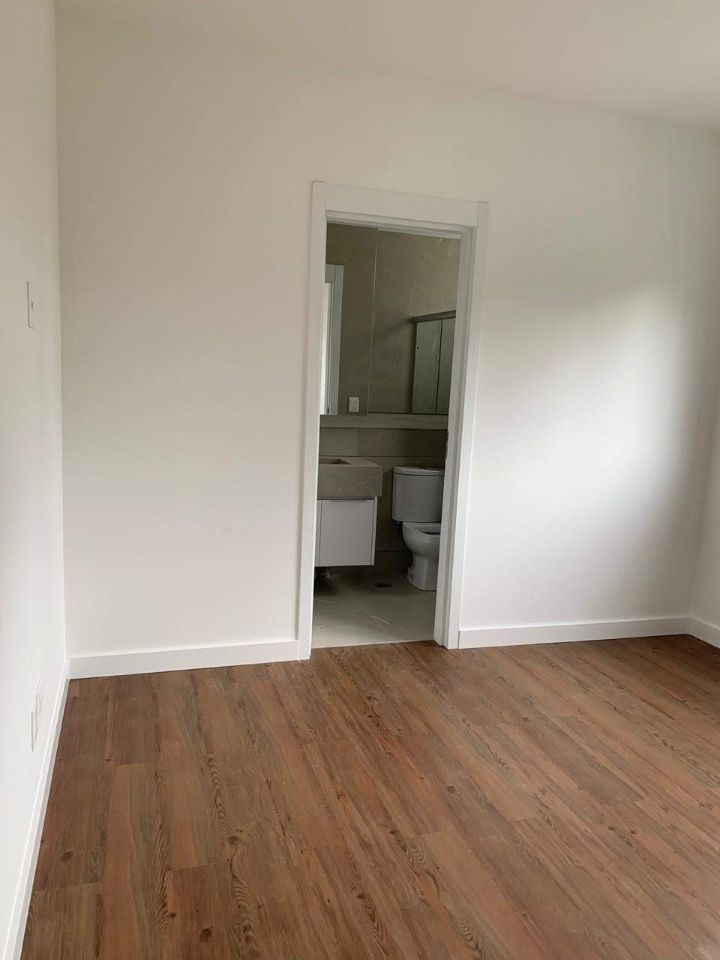 Apartamento à venda com 4 quartos, 197m² - Foto 6