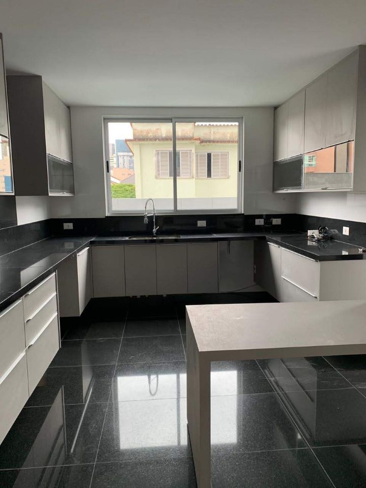 Apartamento à venda com 4 quartos, 197m² - Foto 13