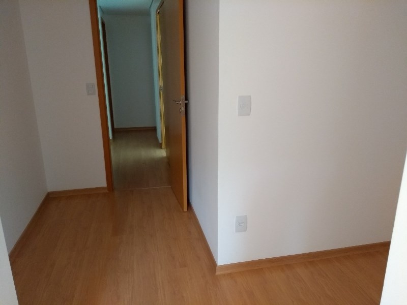 Apartamento à venda com 4 quartos, 202m² - Foto 5