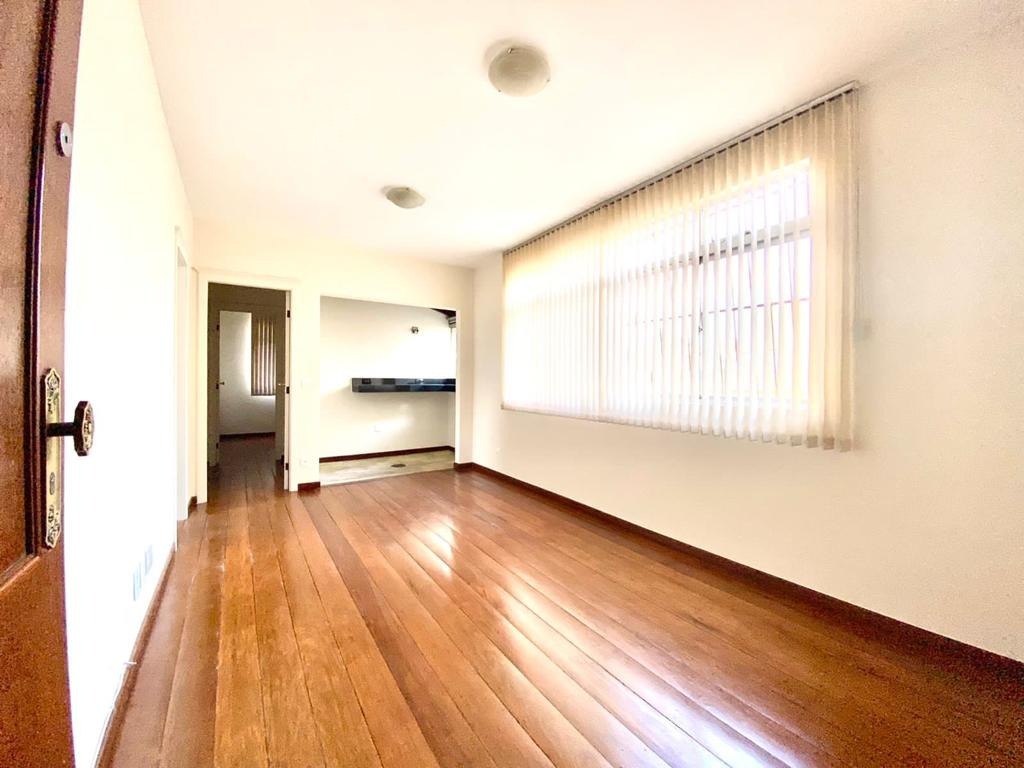 Apartamento à venda com 2 quartos, 64m² - Foto 1