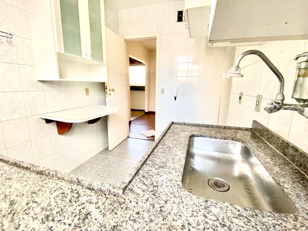 Apartamento à venda com 2 quartos, 64m² - Foto 8