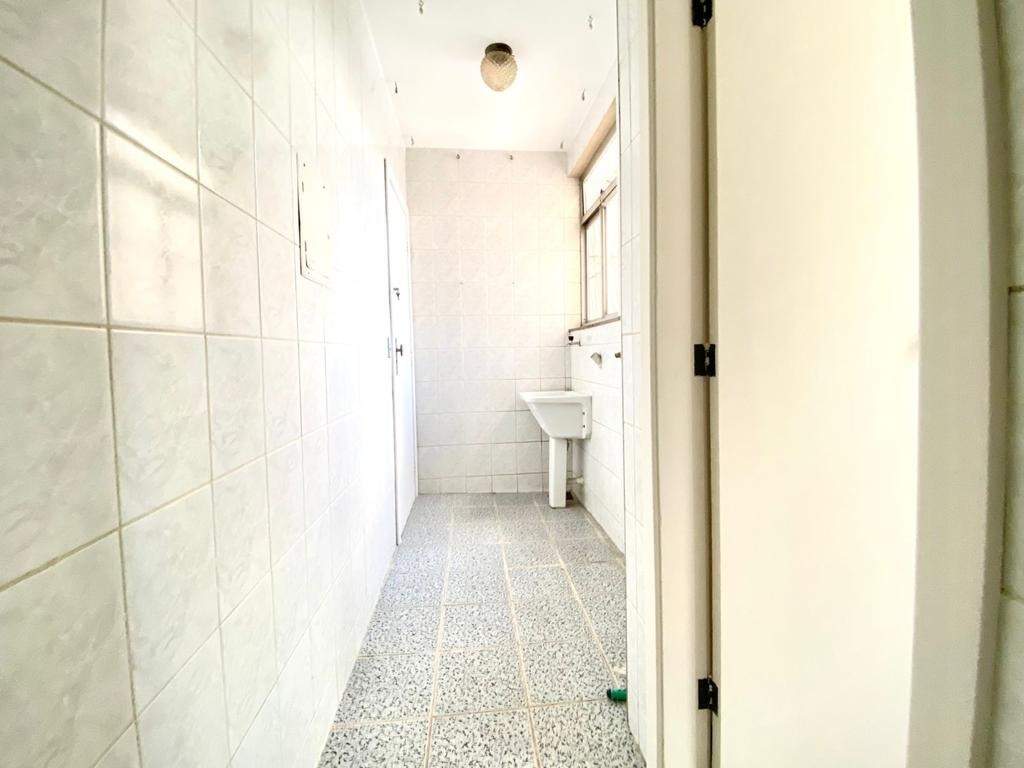 Apartamento à venda com 2 quartos, 64m² - Foto 10