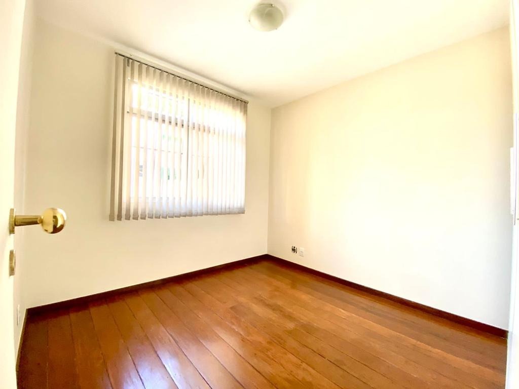 Apartamento à venda com 2 quartos, 64m² - Foto 3