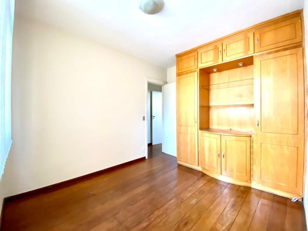 Apartamento à venda com 2 quartos, 64m² - Foto 5