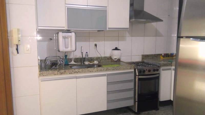 Apartamento à venda com 4 quartos, 340m² - Foto 11