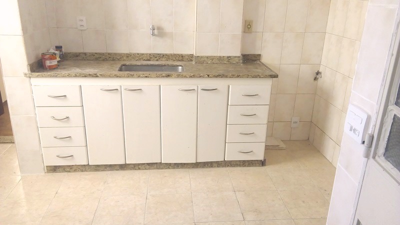 Apartamento à venda com 2 quartos, 80m² - Foto 11