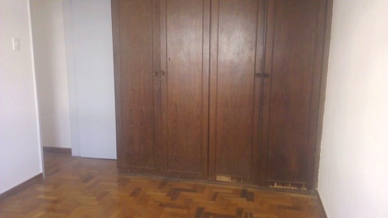 Apartamento à venda com 3 quartos, 80m² - Foto 2