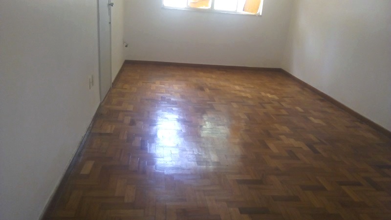 Apartamento à venda com 3 quartos, 80m² - Foto 4