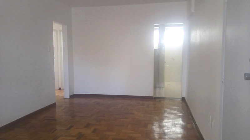 Apartamento à venda com 3 quartos, 80m² - Foto 1