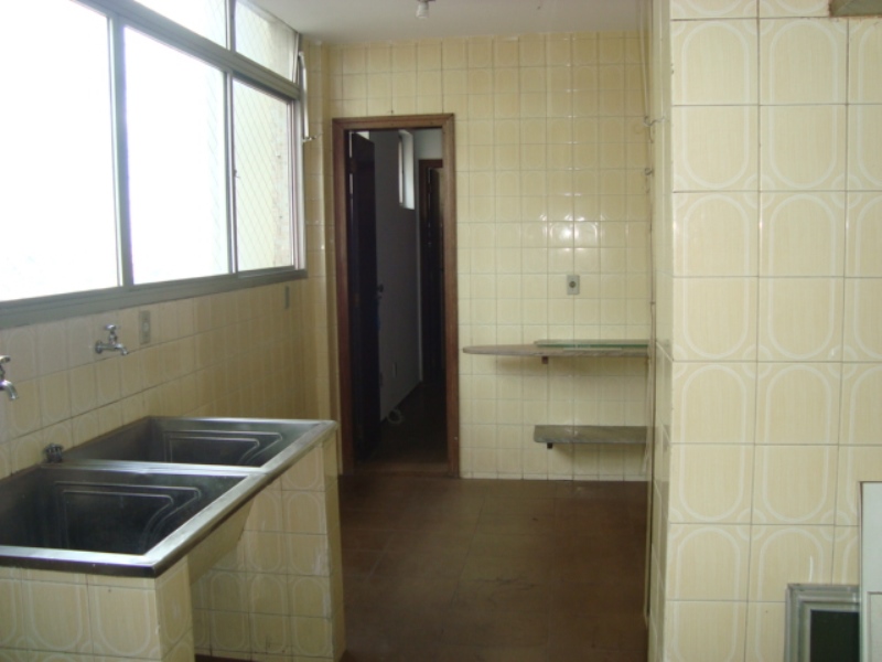 Apartamento à venda com 3 quartos, 220m² - Foto 13