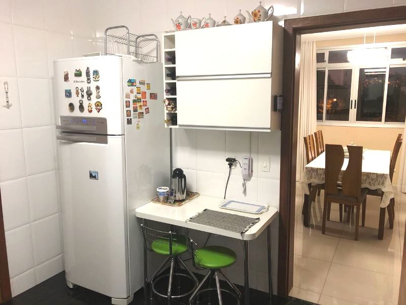 Apartamento à venda com 4 quartos, 182m² - Foto 11