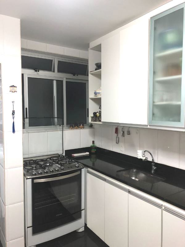 Apartamento à venda com 4 quartos, 182m² - Foto 12