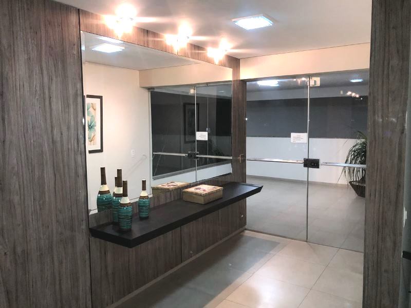 Apartamento à venda com 4 quartos, 182m² - Foto 2