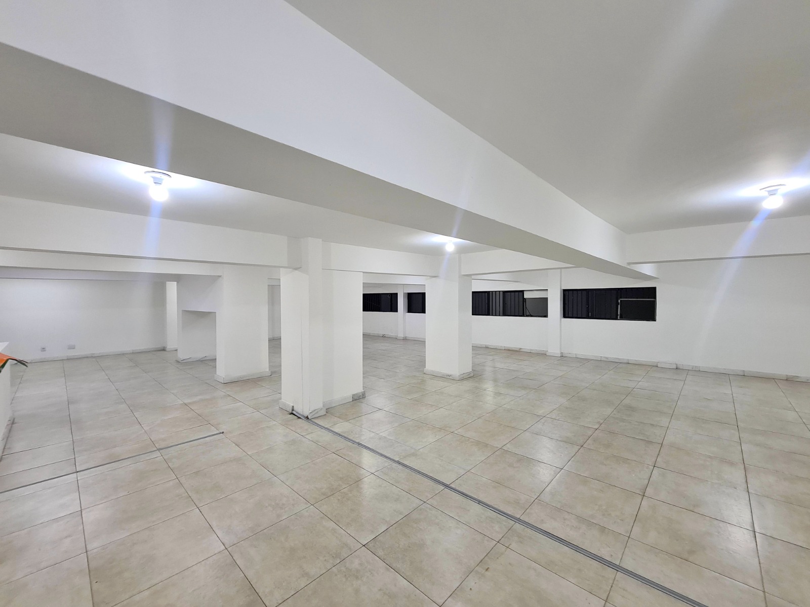 Loja-Salão para alugar com 1 quarto, 380m² - Foto 10