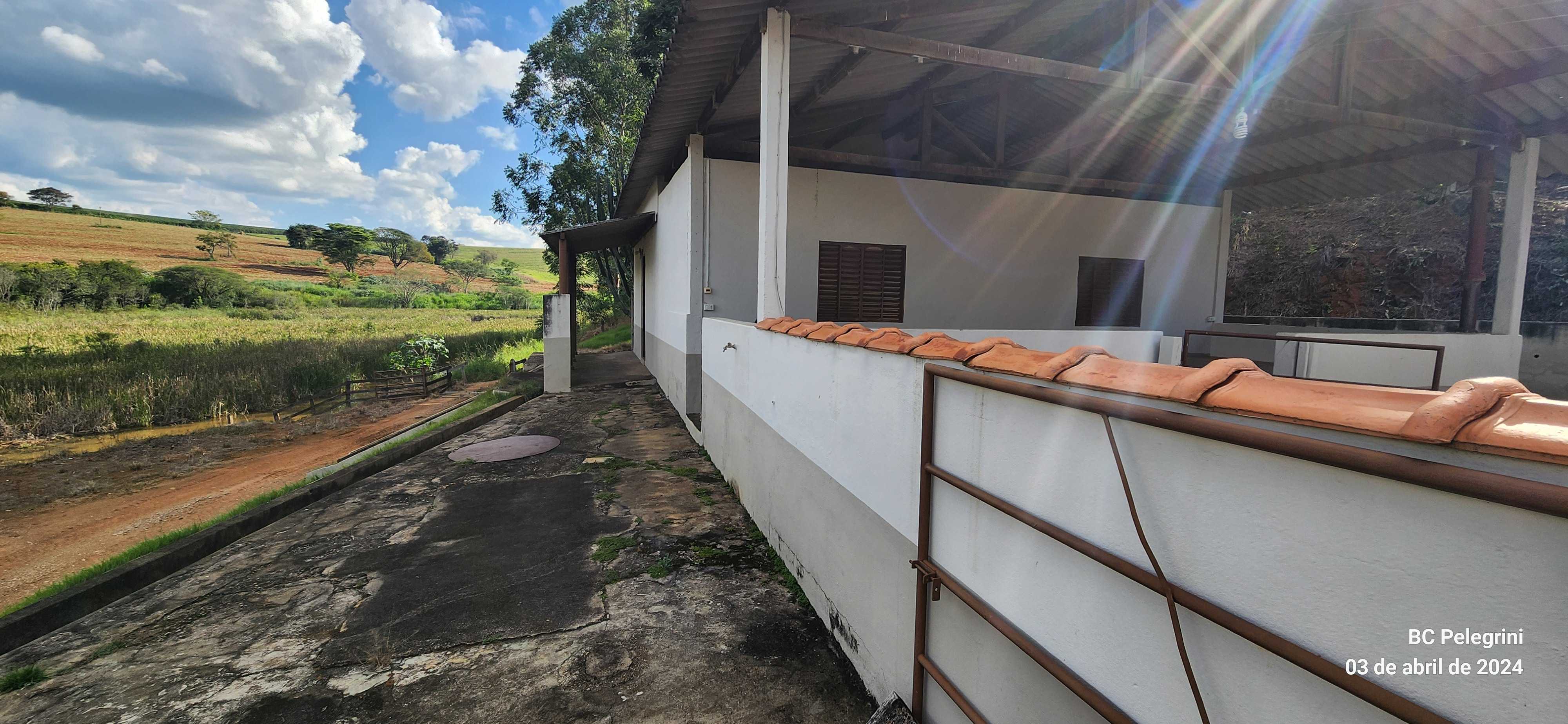 Chácara à venda com 3 quartos, 680000m² - Foto 16