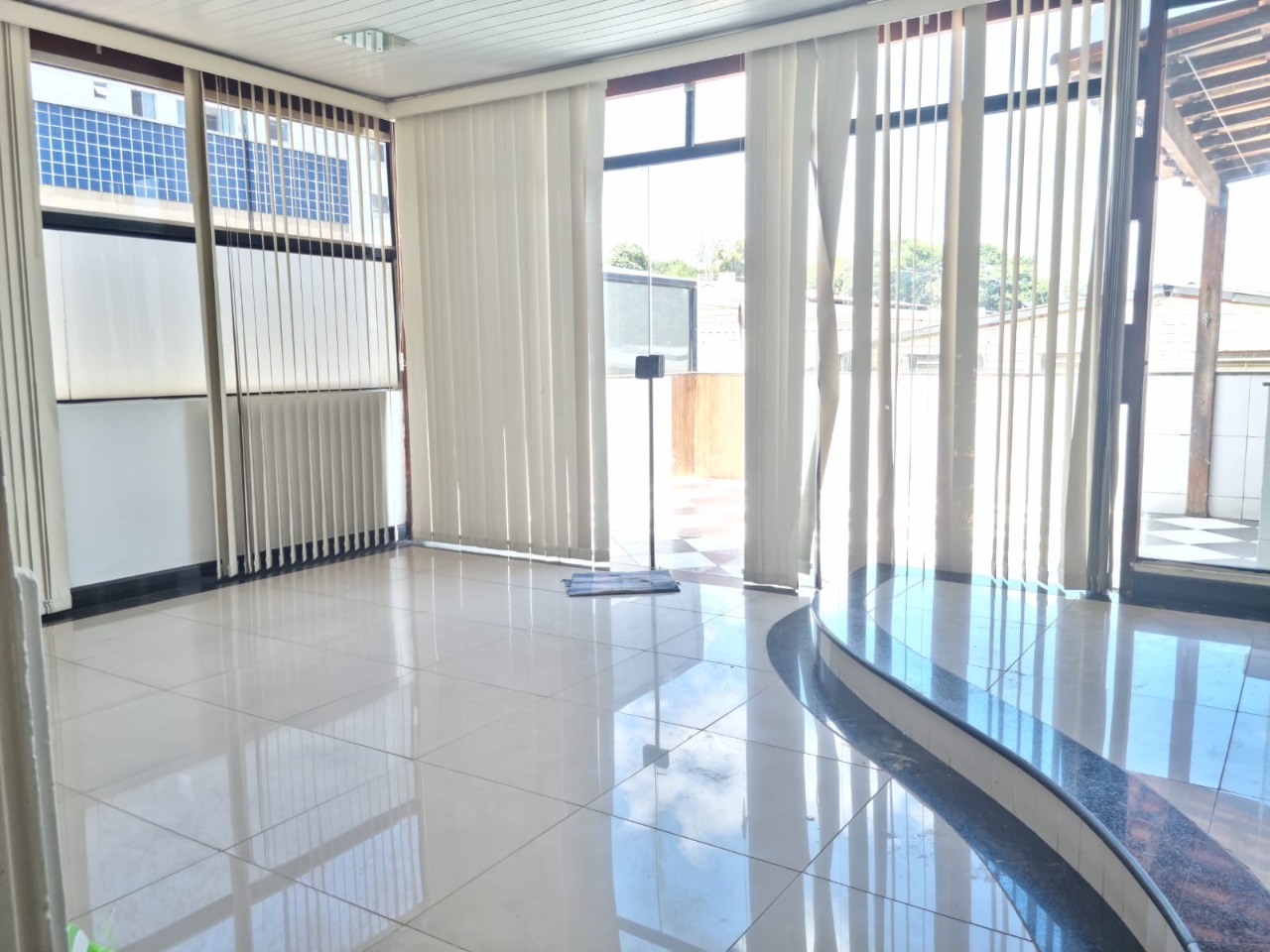 Cobertura à venda com 3 quartos, 80m² - Foto 3