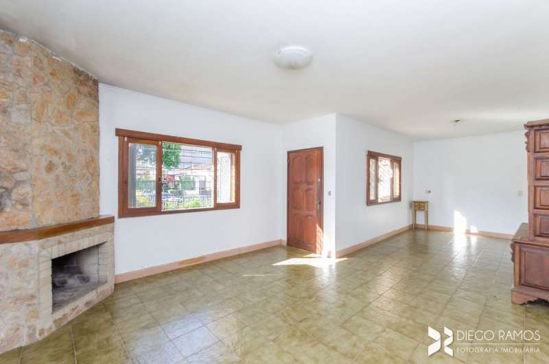 Casa à venda com 4 quartos, 186m² - Foto 1