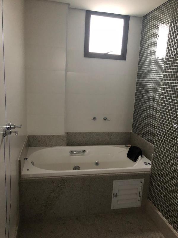 Apartamento à venda com 4 quartos, 287m² - Foto 8