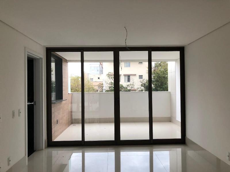 Apartamento à venda com 4 quartos, 287m² - Foto 1