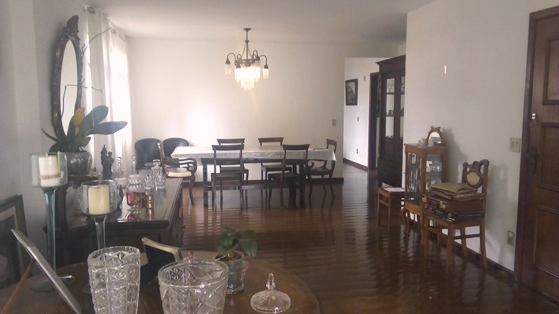 Apartamento à venda com 4 quartos, 260m² - Foto 2