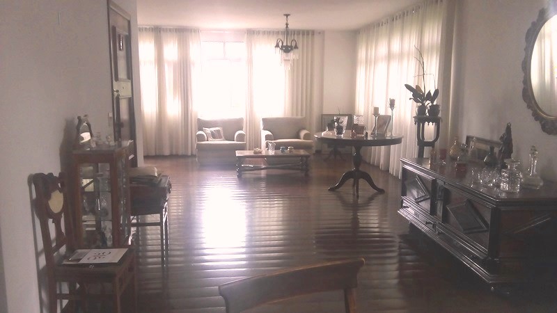 Apartamento à venda com 4 quartos, 260m² - Foto 1