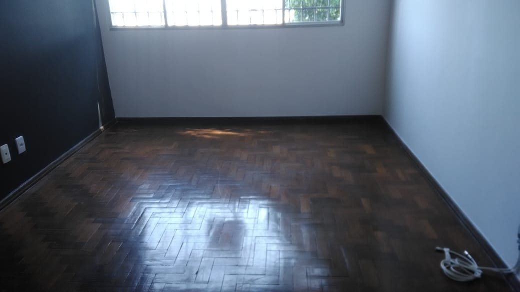 Apartamento à venda com 3 quartos, 95m² - Foto 1