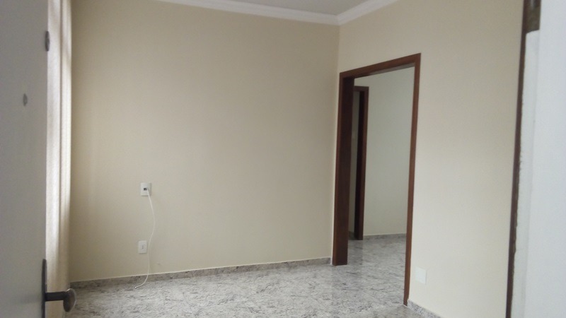 Apartamento à venda com 3 quartos, 105m² - Foto 1