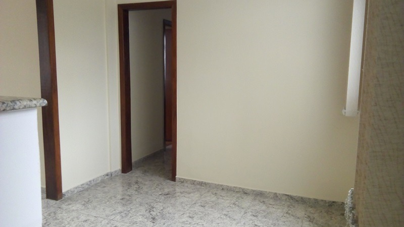 Apartamento à venda com 3 quartos, 105m² - Foto 4