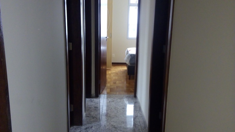 Apartamento à venda com 3 quartos, 105m² - Foto 2